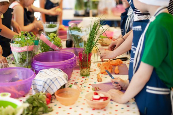 kinderkochen.jpg kinderkochen.jpg